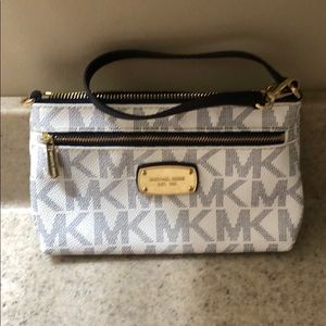 Michael Kors wristlet